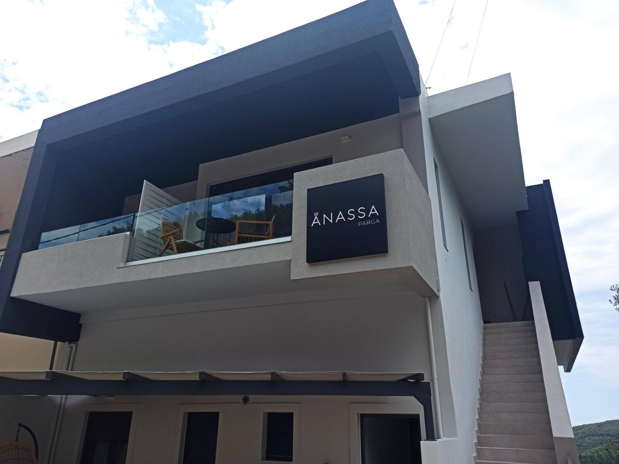 Anassa Πάργα